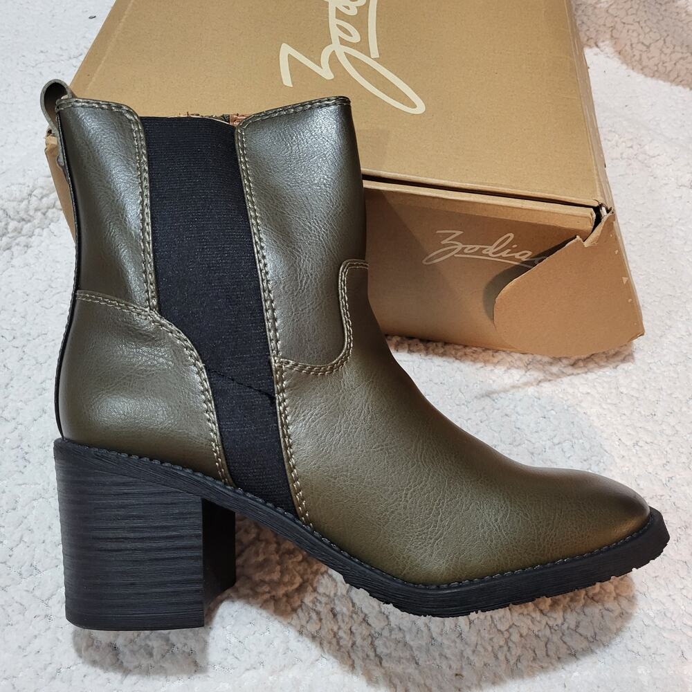 NEW ZODIAC Womens Claret Block Heel Bootie Army Green SIZE 10 M